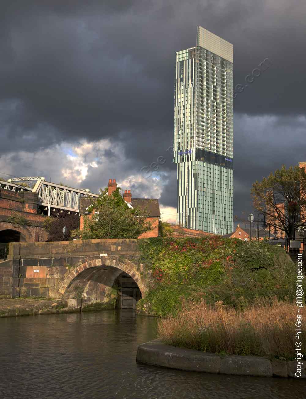 The Beetham Tower© Phil Gee